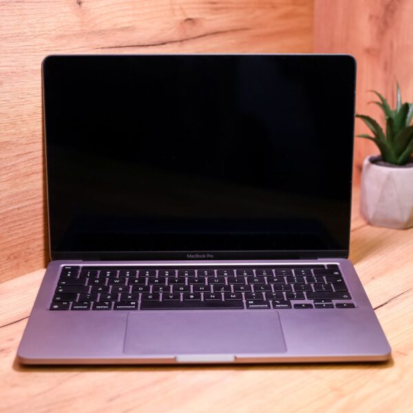 Apple MacBook Pro 13″ M2 Space Gray (MNEJ3) Б/У - ТвойGadget