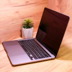Apple MacBook Pro 13" M2 Space Gray (MBPM2-06, Z16R0005U) Б/У — изображение 3