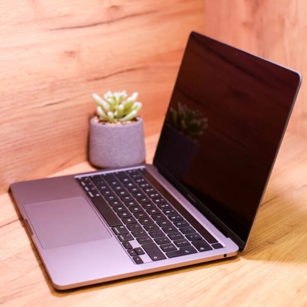 Apple MacBook Pro 13″ M2 Space Gray (MNEH3) Б/У - ТвойGadget