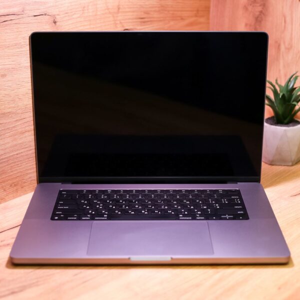 IMG_0257_result Apple MacBook Pro M1 Pro 16″ 1TB Space Gray (MK193) Б/У - ТвойGadget