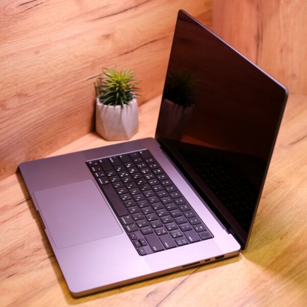 Apple MacBook Pro M1 Max 16″ 1TB Space Gray (MK1A3) Б/У - ТвойGadget