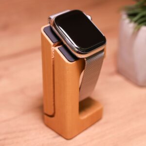 Apple Watch Series 8 GPS + Cellular 45mm Silver S. Steel Case w. Milanese Loop Silver (MNKG3/MNKJ3) Б/У - Зображення 3