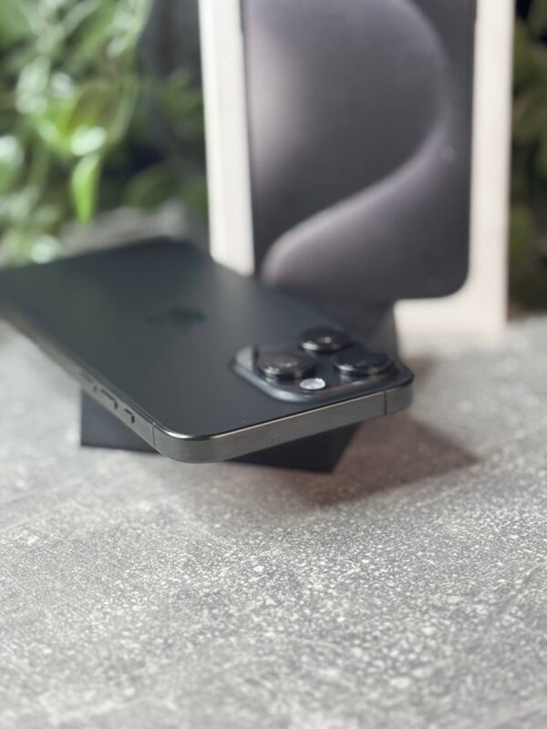 Apple iPhone 15 Pro Max 256GB Black Titanium (MU773) Б/У - ТвойGadget
