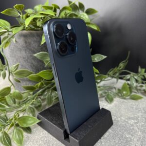 Apple iPhone 15 Pro 1TB Blue Titanium (MTVG3) Б/У — изображение 3