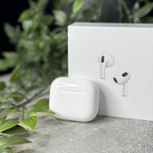 Навушники TWS Apple AirPods 3rd generation with Lightning Charging Case (MPNY3) [Вітринні] - Зображення 2
