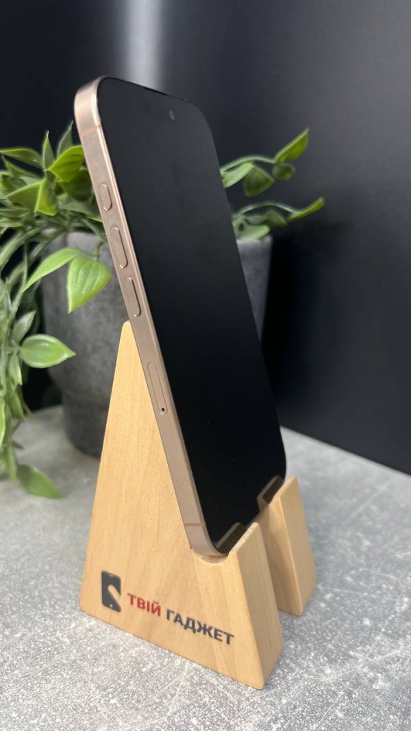 Apple iPhone 16 Pro 128GB Desert Titanium (MYNF3) Б/В - ТвойGadget