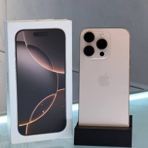 Apple iPhone 16 Pro 256GB Desert Titanium (MYNK3) Б/У